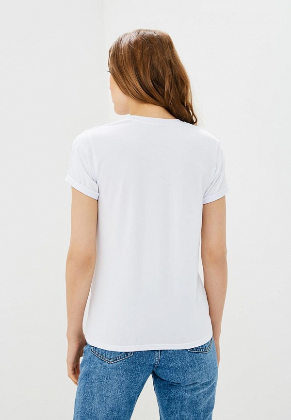Что обозначает белая спина. Белая футболка женская спина. Белая футболка. Футболка спина. Белая футболка спина.